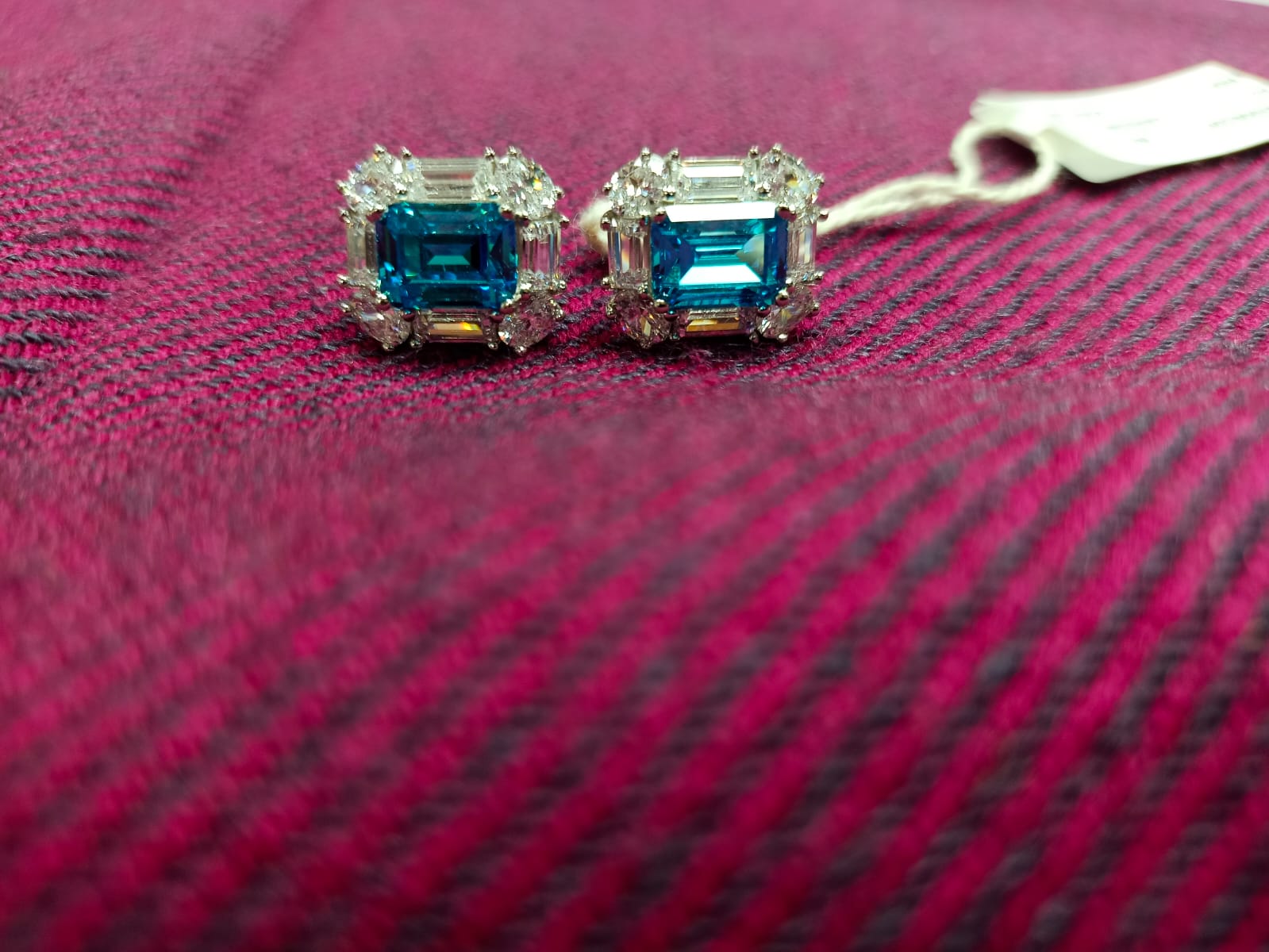 Sunshine Sparkle Stud Earrings SE03250