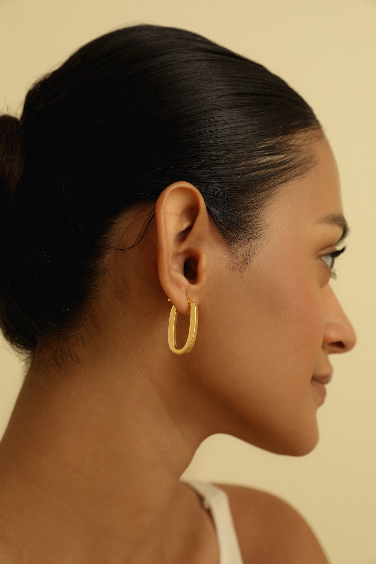 Geometric U Medium Hoop Earrings