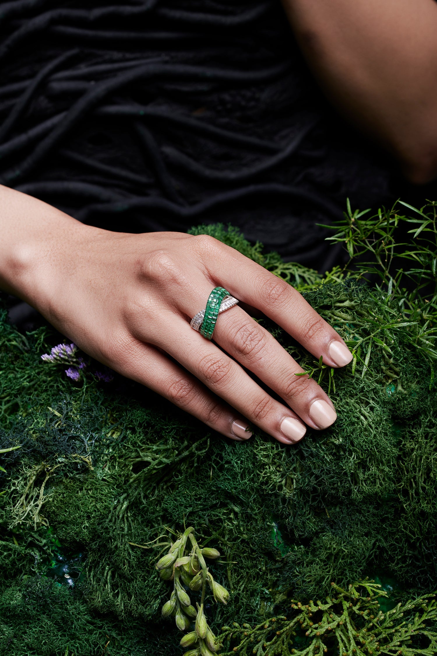 Foliage Twist Cocktail Ring