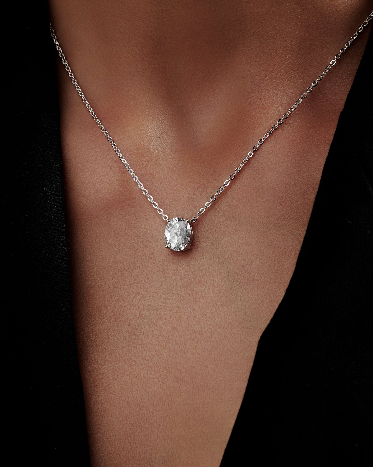 Oval Shaped Solitaire Pendant With chain